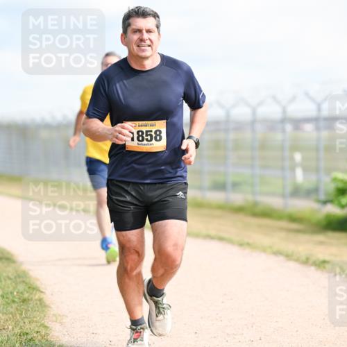 14.09.2025 - Airport Race Dr. Thomas Lammeyer http://msf.ph/oto/8867318 14.09.2025 12:08:30 Laufen 1858 meine-sportfotos.de