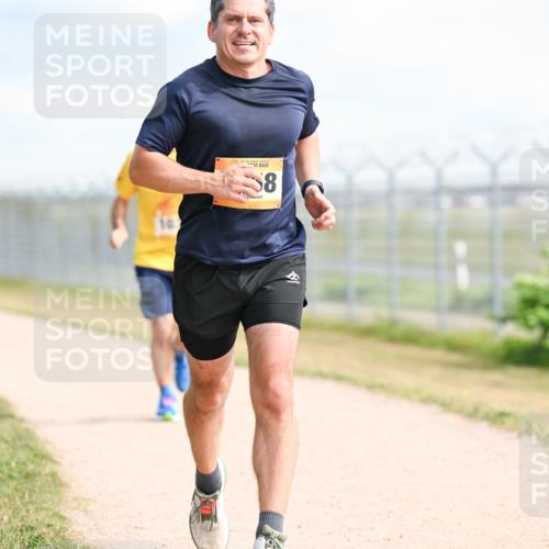 14.09.2025 - Airport Race Dr. Thomas Lammeyer http://msf.ph/oto/8867319 14.09.2025 12:08:30 Laufen 10, 8 meine-sportfotos.de