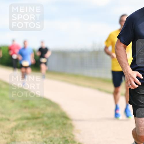 14.09.2025 - Airport Race Dr. Thomas Lammeyer http://msf.ph/oto/8867325 14.09.2025 12:08:31 Laufen 42, 1858 meine-sportfotos.de