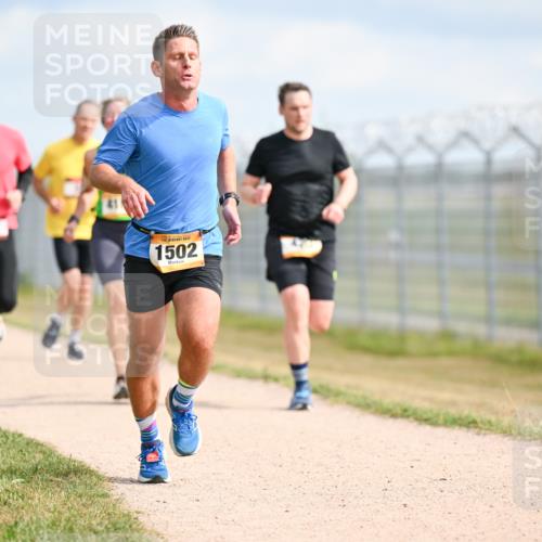 14.09.2025 - Airport Race Dr. Thomas Lammeyer http://msf.ph/oto/8867336 14.09.2025 12:08:35 Laufen 1502 meine-sportfotos.de