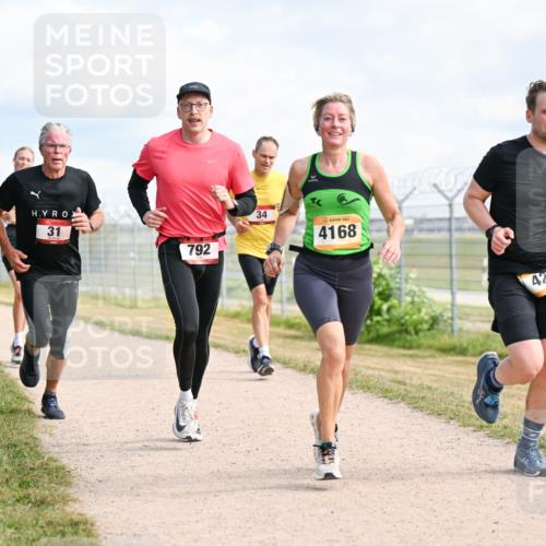 14.09.2025 - Airport Race Dr. Thomas Lammeyer http://msf.ph/oto/8867366 14.09.2025 12:08:40 Laufen 1217, 31, 792, 34, 4168, 420 meine-sportfotos.de