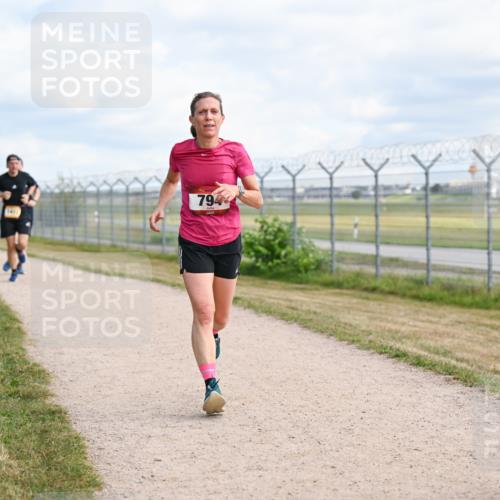 14.09.2025 - Airport Race Dr. Thomas Lammeyer http://msf.ph/oto/8867413 14.09.2025 12:08:49 Laufen 7944, 412 meine-sportfotos.de