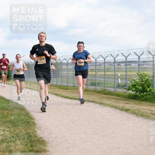 14.09.2025 - Airport Race Dr. Thomas Lammeyer http://msf.ph/oto/8867437 14.09.2025 12:08:56 Laufen 1187, 721, 960, 1519, 1519, 10 meine-sportfotos.de