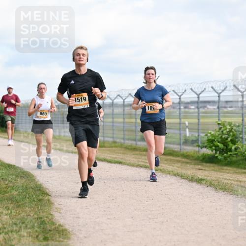 14.09.2025 - Airport Race Dr. Thomas Lammeyer http://msf.ph/oto/8867443 14.09.2025 12:08:57 Laufen 921, 20, 960, 1519, 1519, 10 meine-sportfotos.de