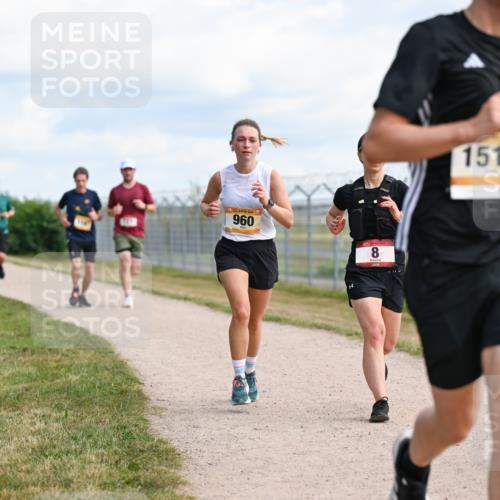 14.09.2025 - Airport Race Dr. Thomas Lammeyer http://msf.ph/oto/8867450 14.09.2025 12:08:59 Laufen 960, 8, 1519 meine-sportfotos.de