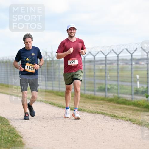 14.09.2025 - Airport Race Dr. Thomas Lammeyer http://msf.ph/oto/8867462 14.09.2025 12:09:01 Laufen 1049, 1187, 721 meine-sportfotos.de