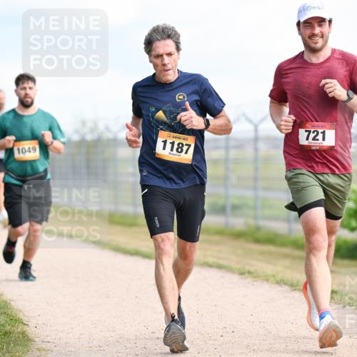 14.09.2025 - Airport Race Dr. Thomas Lammeyer http://msf.ph/oto/8867474 14.09.2025 12:09:03 Laufen 1049, 1187, 721 meine-sportfotos.de