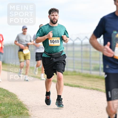 14.09.2025 - Airport Race Dr. Thomas Lammeyer http://msf.ph/oto/8867478 14.09.2025 12:09:05 Laufen 1049, 1187 meine-sportfotos.de