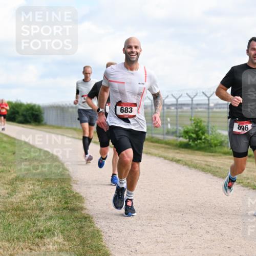 14.09.2025 - Airport Race Dr. Thomas Lammeyer http://msf.ph/oto/8867543 14.09.2025 12:09:17 Laufen 683, 896 meine-sportfotos.de