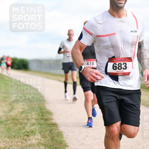 14.09.2025 - Airport Race Dr. Thomas Lammeyer http://msf.ph/oto/8867551 14.09.2025 12:09:18 Laufen 878, 683 meine-sportfotos.de