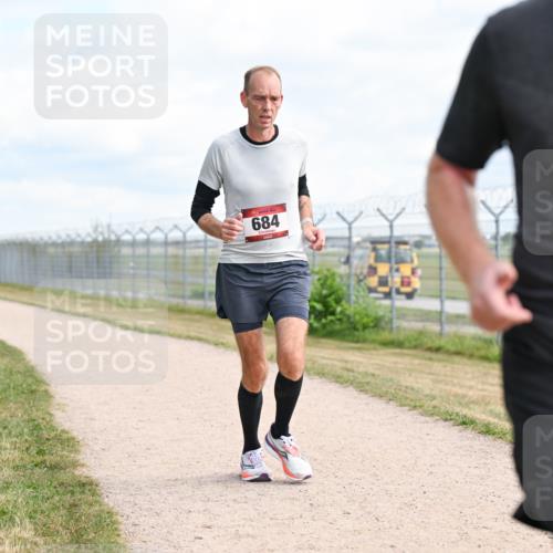14.09.2025 - Airport Race Dr. Thomas Lammeyer http://msf.ph/oto/8867555 14.09.2025 12:09:19 Laufen 684, 878 meine-sportfotos.de