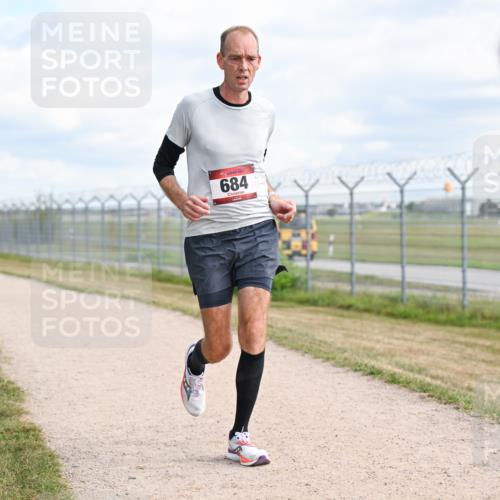14.09.2025 - Airport Race Dr. Thomas Lammeyer http://msf.ph/oto/8867557 14.09.2025 12:09:20 Laufen 684 meine-sportfotos.de