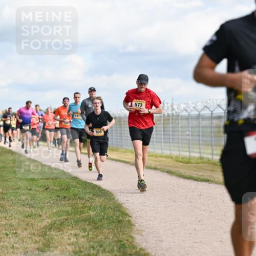 14.09.2025 - Airport Race Dr. Thomas Lammeyer http://msf.ph/oto/8867609 14.09.2025 12:09:38 Laufen 1416, 306, 573, 184 meine-sportfotos.de