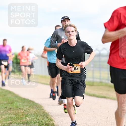 14.09.2025 - Airport Race Dr. Thomas Lammeyer http://msf.ph/oto/8867628 14.09.2025 12:09:41 Laufen 6, 13 meine-sportfotos.de