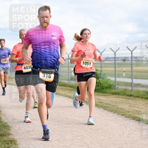 14.09.2025 - Airport Race Dr. Thomas Lammeyer http://msf.ph/oto/8867659 14.09.2025 12:09:47 Laufen 4261, 159, 4038, 316, 1051 meine-sportfotos.de