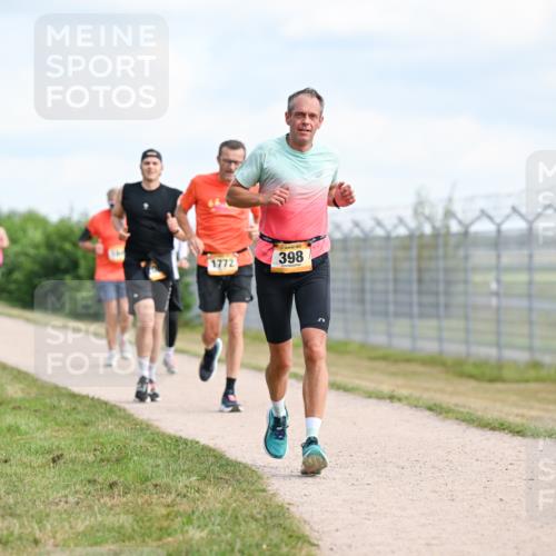 14.09.2025 - Airport Race Dr. Thomas Lammeyer http://msf.ph/oto/8867755 14.09.2025 12:10:08 Laufen 1772, 398 meine-sportfotos.de
