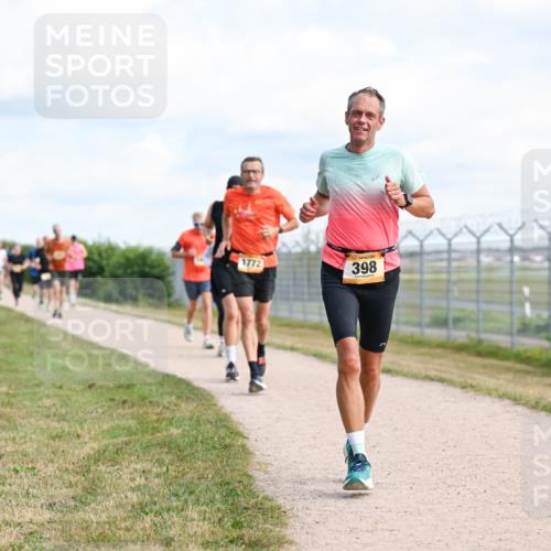 14.09.2025 - Airport Race Dr. Thomas Lammeyer http://msf.ph/oto/8867772 14.09.2025 12:10:11 Laufen 1772, 398 meine-sportfotos.de