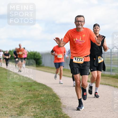 14.09.2025 - Airport Race Dr. Thomas Lammeyer http://msf.ph/oto/8867783 14.09.2025 12:10:13 Laufen 1441, 1772, 087 meine-sportfotos.de