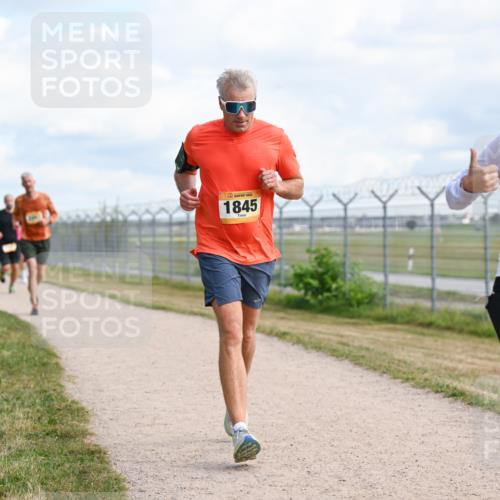 14.09.2025 - Airport Race Dr. Thomas Lammeyer http://msf.ph/oto/8867803 14.09.2025 12:10:17 Laufen 1845, 4083 meine-sportfotos.de
