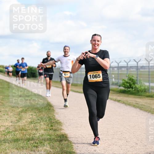 14.09.2025 - Airport Race Dr. Thomas Lammeyer http://msf.ph/oto/8867843 14.09.2025 12:10:25 Laufen 424, 1065 meine-sportfotos.de