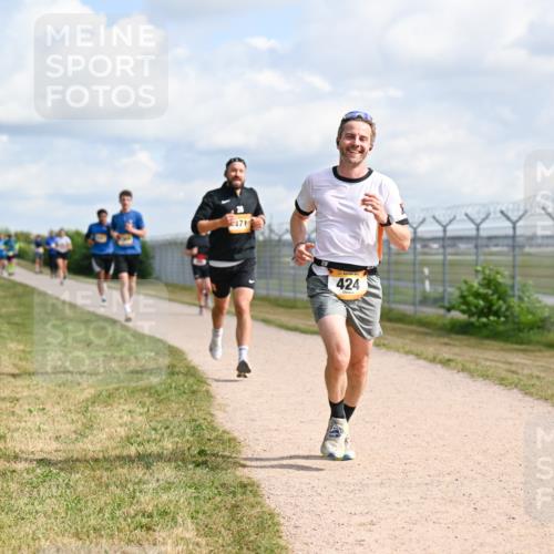 14.09.2025 - Airport Race Dr. Thomas Lammeyer http://msf.ph/oto/8867848 14.09.2025 12:10:26 Laufen 471, 424 meine-sportfotos.de