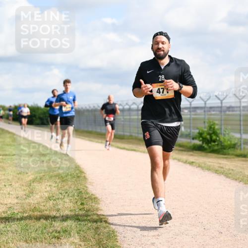 14.09.2025 - Airport Race Dr. Thomas Lammeyer http://msf.ph/oto/8867858 14.09.2025 12:10:28 Laufen 28, 47 meine-sportfotos.de