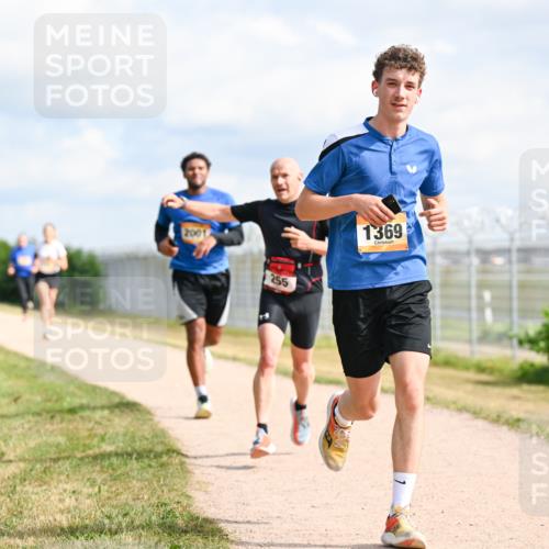 14.09.2025 - Airport Race Dr. Thomas Lammeyer http://msf.ph/oto/8867876 14.09.2025 12:10:31 Laufen 2001, 255, 1369 meine-sportfotos.de