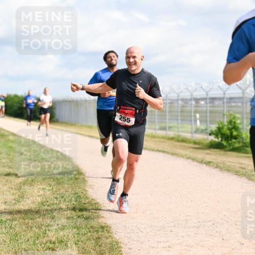 14.09.2025 - Airport Race Dr. Thomas Lammeyer http://msf.ph/oto/8867882 14.09.2025 12:10:32 Laufen 255, 1369 meine-sportfotos.de