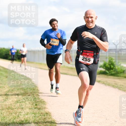 14.09.2025 - Airport Race Dr. Thomas Lammeyer http://msf.ph/oto/8867887 14.09.2025 12:10:33 Laufen 2001, 255 meine-sportfotos.de
