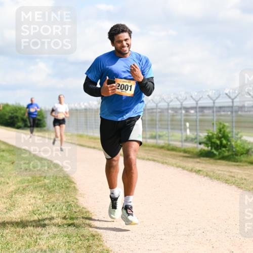 14.09.2025 - Airport Race Dr. Thomas Lammeyer http://msf.ph/oto/8867890 14.09.2025 12:10:34 Laufen 2001 meine-sportfotos.de