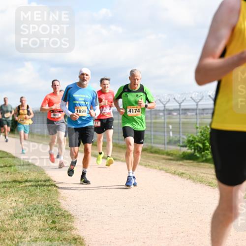 14.09.2025 - Airport Race Dr. Thomas Lammeyer http://msf.ph/oto/8868144 14.09.2025 12:11:22 Laufen 900, 1899, 77, 4174, 726 meine-sportfotos.de