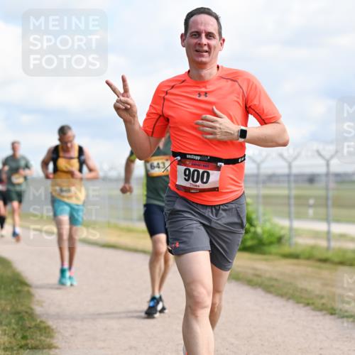 14.09.2025 - Airport Race Dr. Thomas Lammeyer http://msf.ph/oto/8868168 14.09.2025 12:11:26 Laufen 643, 900, 77 meine-sportfotos.de