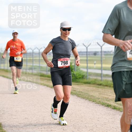 14.09.2025 - Airport Race Dr. Thomas Lammeyer http://msf.ph/oto/8868189 14.09.2025 12:11:32 Laufen 433, 798, 4003 meine-sportfotos.de