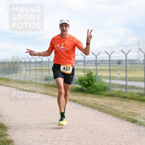 14.09.2025 - Airport Race Dr. Thomas Lammeyer http://msf.ph/oto/8868193 14.09.2025 12:11:33 Laufen 433 meine-sportfotos.de