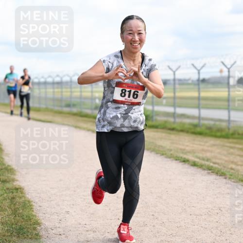 14.09.2025 - Airport Race Dr. Thomas Lammeyer http://msf.ph/oto/8868212 14.09.2025 12:11:38 Laufen 816 meine-sportfotos.de