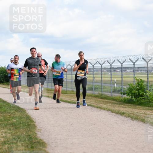 14.09.2025 - Airport Race Dr. Thomas Lammeyer http://msf.ph/oto/8868215 14.09.2025 12:11:40 Laufen 31, 1210, 4253, 2048, 649 meine-sportfotos.de