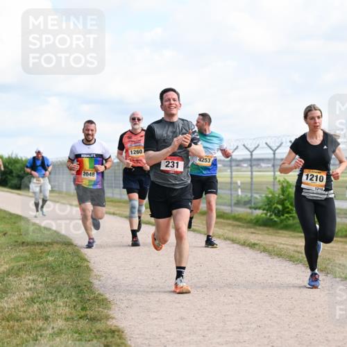 14.09.2025 - Airport Race Dr. Thomas Lammeyer http://msf.ph/oto/8868225 14.09.2025 12:11:42 Laufen 2048, 1260, 231, 4253, 1210, 1210 meine-sportfotos.de