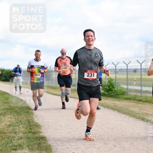 14.09.2025 - Airport Race Dr. Thomas Lammeyer http://msf.ph/oto/8868229 14.09.2025 12:11:42 Laufen 2048, 1260, 231, 1210, 1210 meine-sportfotos.de