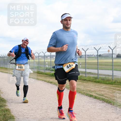 14.09.2025 - Airport Race Dr. Thomas Lammeyer http://msf.ph/oto/8868258 14.09.2025 12:11:48 Laufen 649, 442 meine-sportfotos.de
