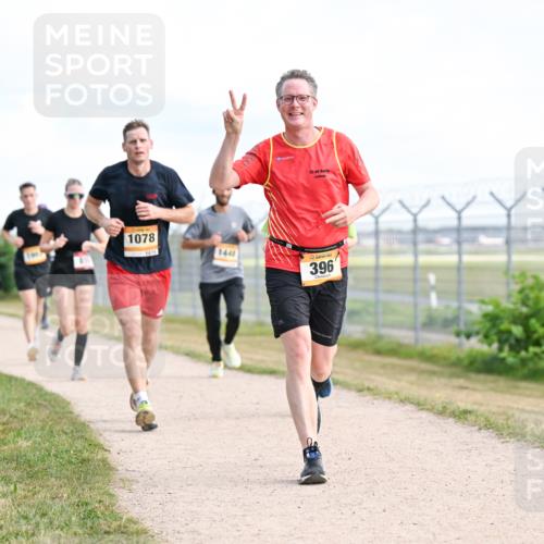 14.09.2025 - Airport Race Dr. Thomas Lammeyer http://msf.ph/oto/8868285 14.09.2025 12:11:57 Laufen 69, 1078, 1075, 1441, 396 meine-sportfotos.de