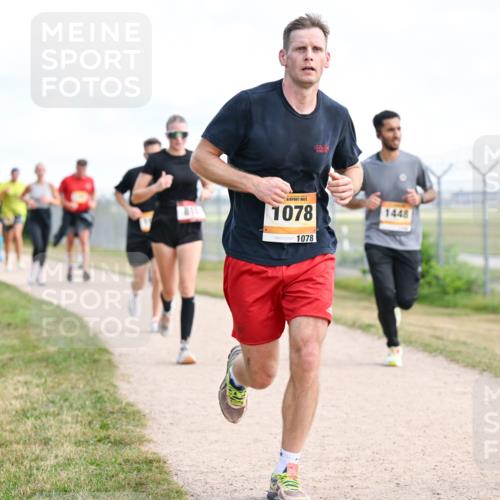 14.09.2025 - Airport Race Dr. Thomas Lammeyer http://msf.ph/oto/8868302 14.09.2025 12:12:00 Laufen 811, 1078, 1078, 1448, 20, 2, 1654 meine-sportfotos.de