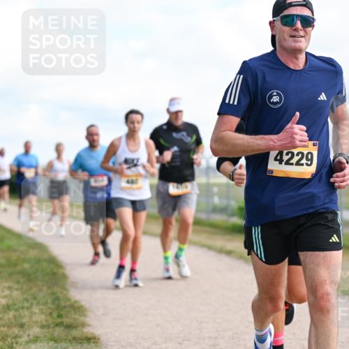 14.09.2025 - Airport Race Dr. Thomas Lammeyer http://msf.ph/oto/8868363 14.09.2025 12:12:11 Laufen 4229 meine-sportfotos.de
