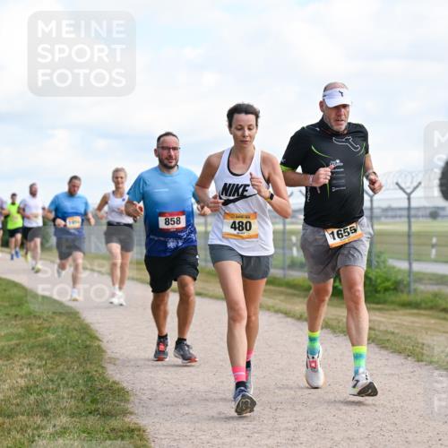 14.09.2025 - Airport Race Dr. Thomas Lammeyer http://msf.ph/oto/8868369 14.09.2025 12:12:12 Laufen 858, 480, 1655 meine-sportfotos.de