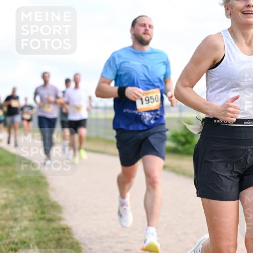 14.09.2025 - Airport Race Dr. Thomas Lammeyer http://msf.ph/oto/8868381 14.09.2025 12:12:17 Laufen 1950 meine-sportfotos.de
