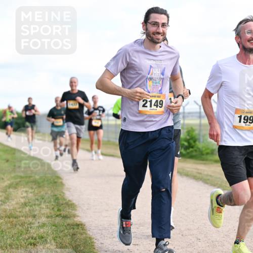 14.09.2025 - Airport Race Dr. Thomas Lammeyer http://msf.ph/oto/8868399 14.09.2025 12:12:20 Laufen 2149, 1993 meine-sportfotos.de