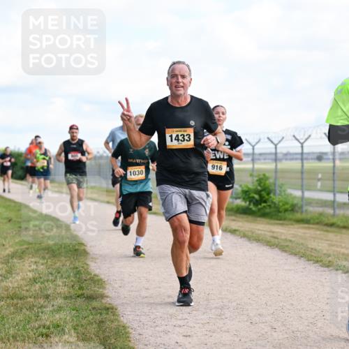 14.09.2025 - Airport Race Dr. Thomas Lammeyer http://msf.ph/oto/8868408 14.09.2025 12:12:22 Laufen 1030, 1433, 916, 1359 meine-sportfotos.de