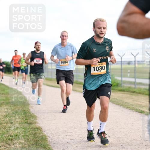 14.09.2025 - Airport Race Dr. Thomas Lammeyer http://msf.ph/oto/8868415 14.09.2025 12:12:24 Laufen 1684, 1030 meine-sportfotos.de