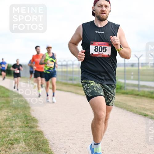 14.09.2025 - Airport Race Dr. Thomas Lammeyer http://msf.ph/oto/8868432 14.09.2025 12:12:27 Laufen 805 meine-sportfotos.de