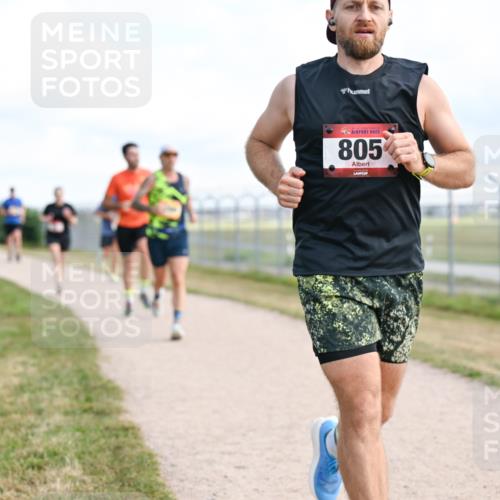 14.09.2025 - Airport Race Dr. Thomas Lammeyer http://msf.ph/oto/8868433 14.09.2025 12:12:27 Laufen 805 meine-sportfotos.de