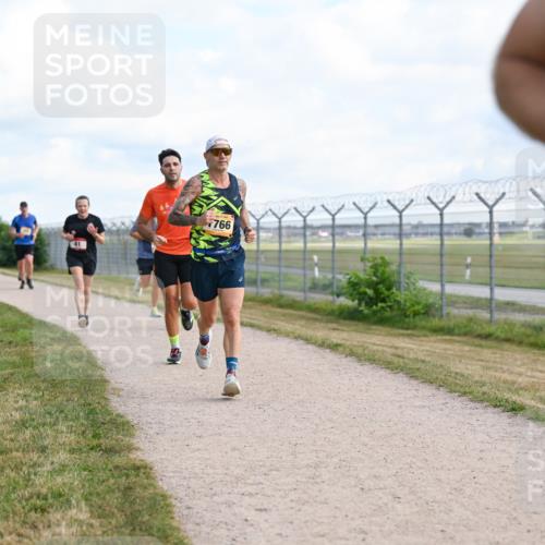 14.09.2025 - Airport Race Dr. Thomas Lammeyer http://msf.ph/oto/8868435 14.09.2025 12:12:27 Laufen 41, 766 meine-sportfotos.de